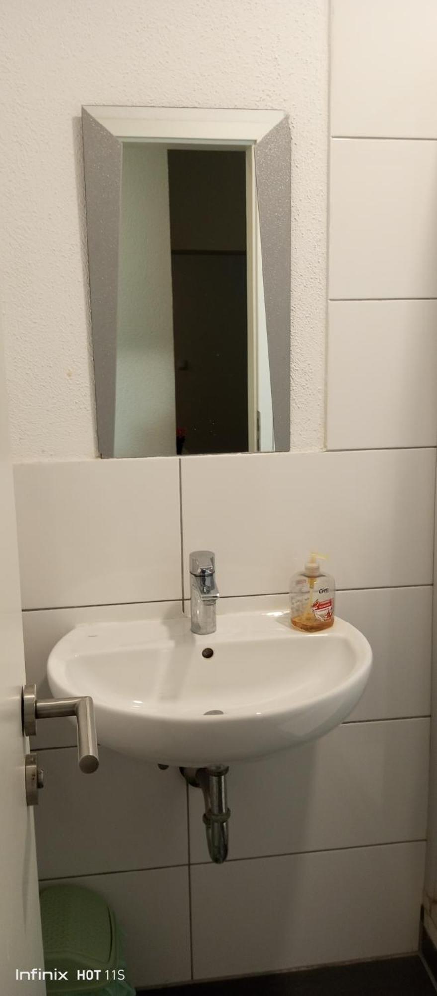 Gemuetliches Lisa Zimmer Mit Gemeinschaftskueche Heilbronn Zentrum 外观 照片