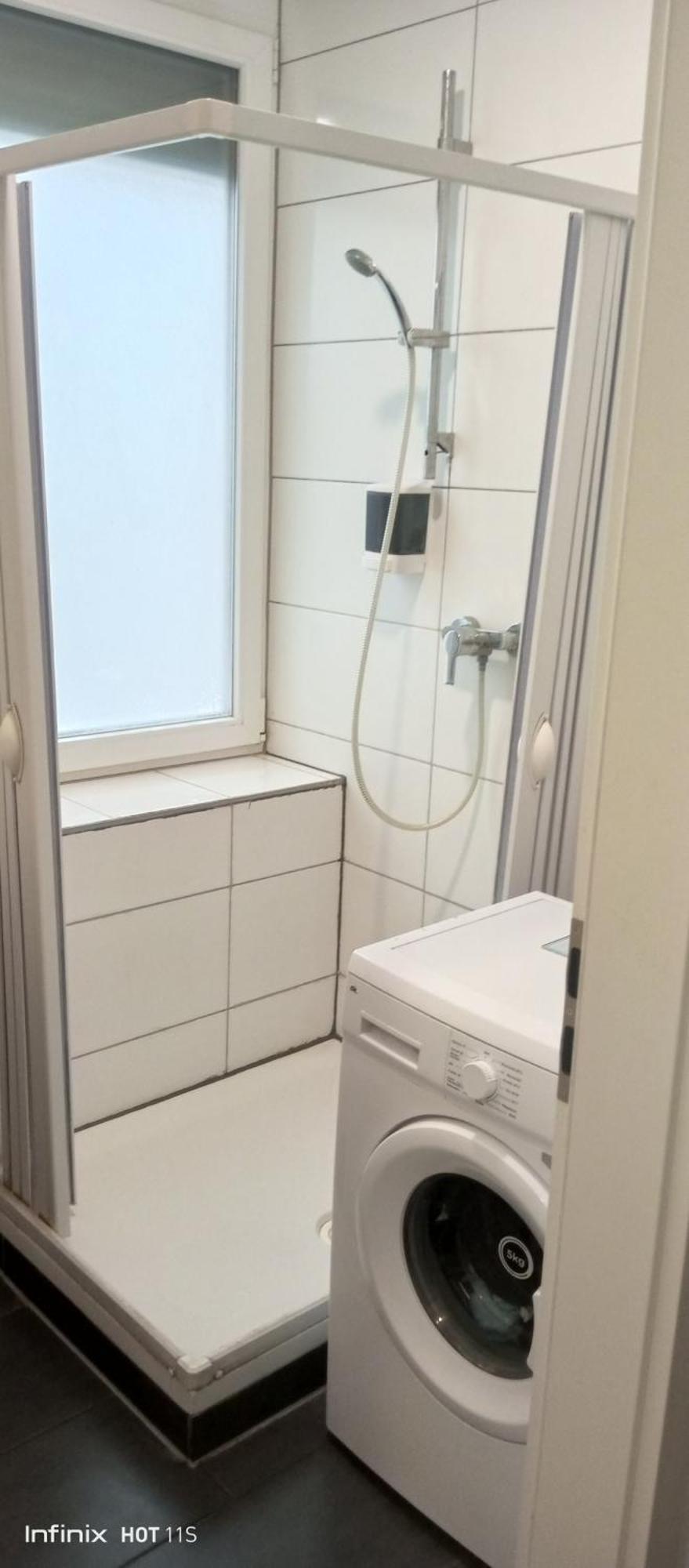 Gemuetliches Lisa Zimmer Mit Gemeinschaftskueche Heilbronn Zentrum 外观 照片
