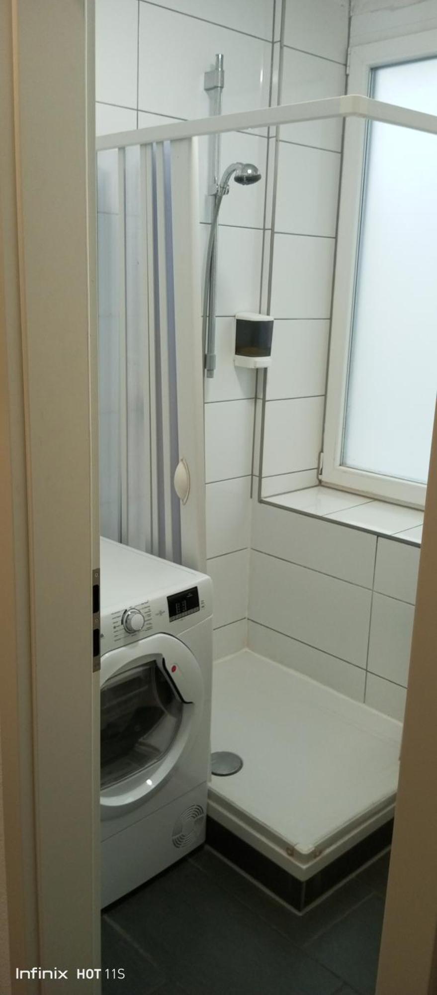 Gemuetliches Lisa Zimmer Mit Gemeinschaftskueche Heilbronn Zentrum 外观 照片